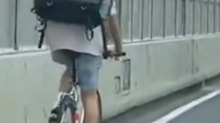 【動画】ウーバーイーツ首都高を自転車走行の配達員は誰で顔画像は？
